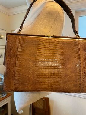 Tan Brown Vintage Crocodile Top Handle Bag Snap Closure